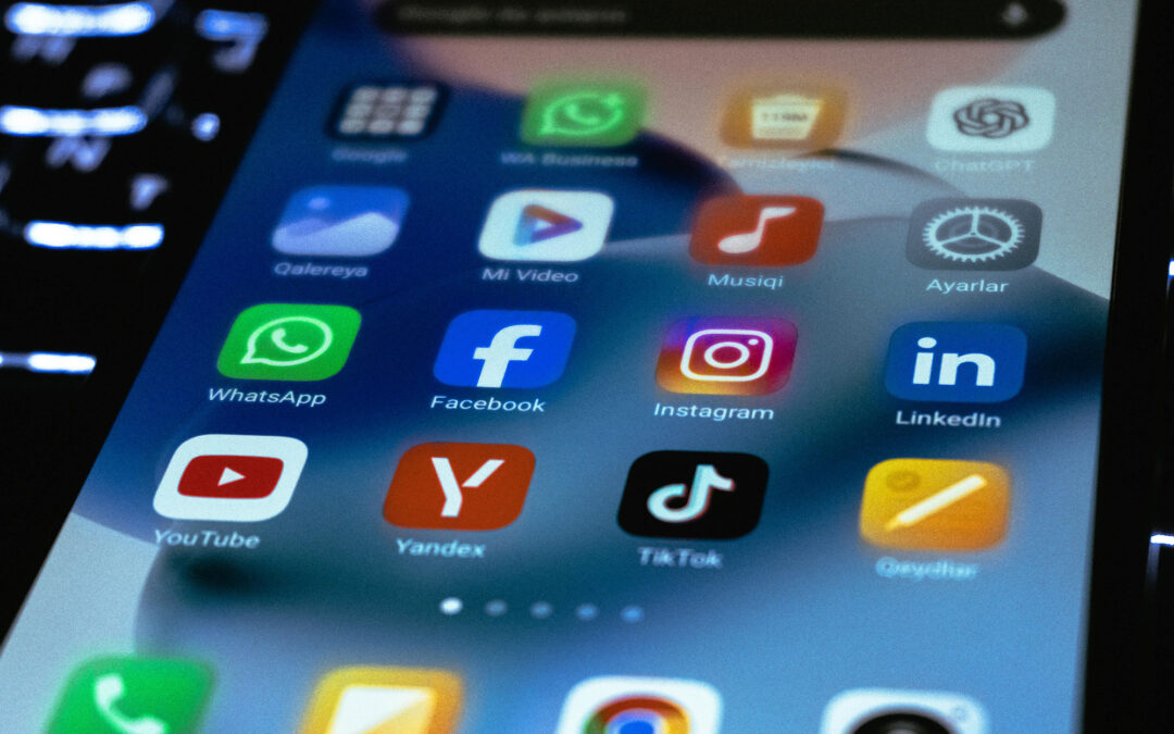 Article Seconde peau : Facebook et Instagram pour un artisan ou une PME : ce qui fonctionne vraiment en 2026